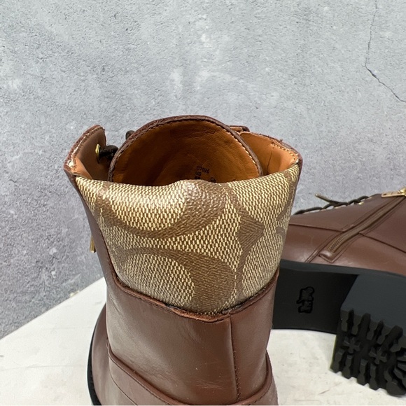 Coach Jill Walnut Leather Ankle Boots. Like New Condition. - Picture 13 of 15